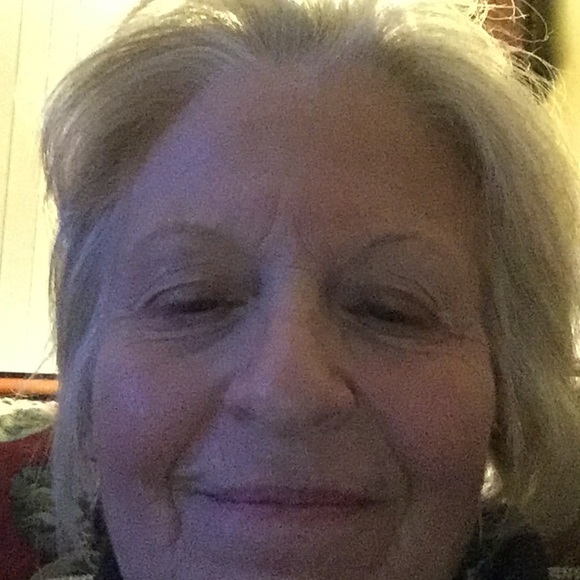 Meet your Posher, Joanne - Picture 1 of 1